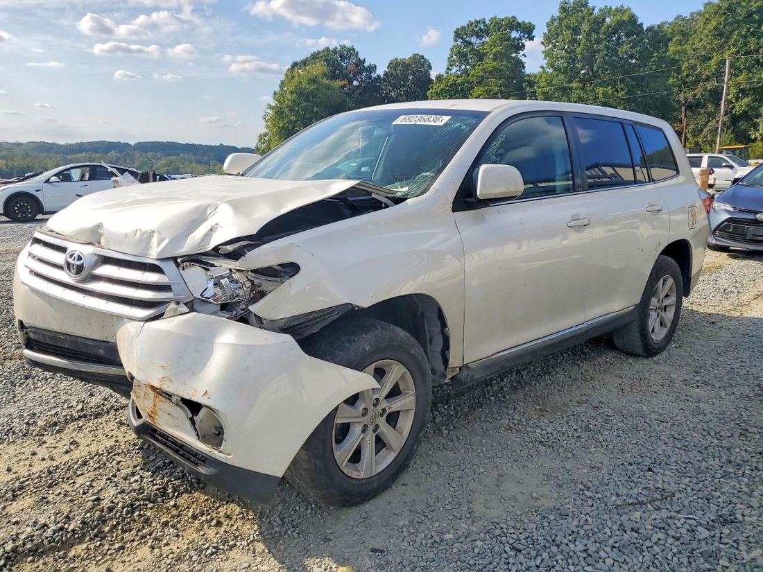 2013 TOYOTA HIGHLANDER