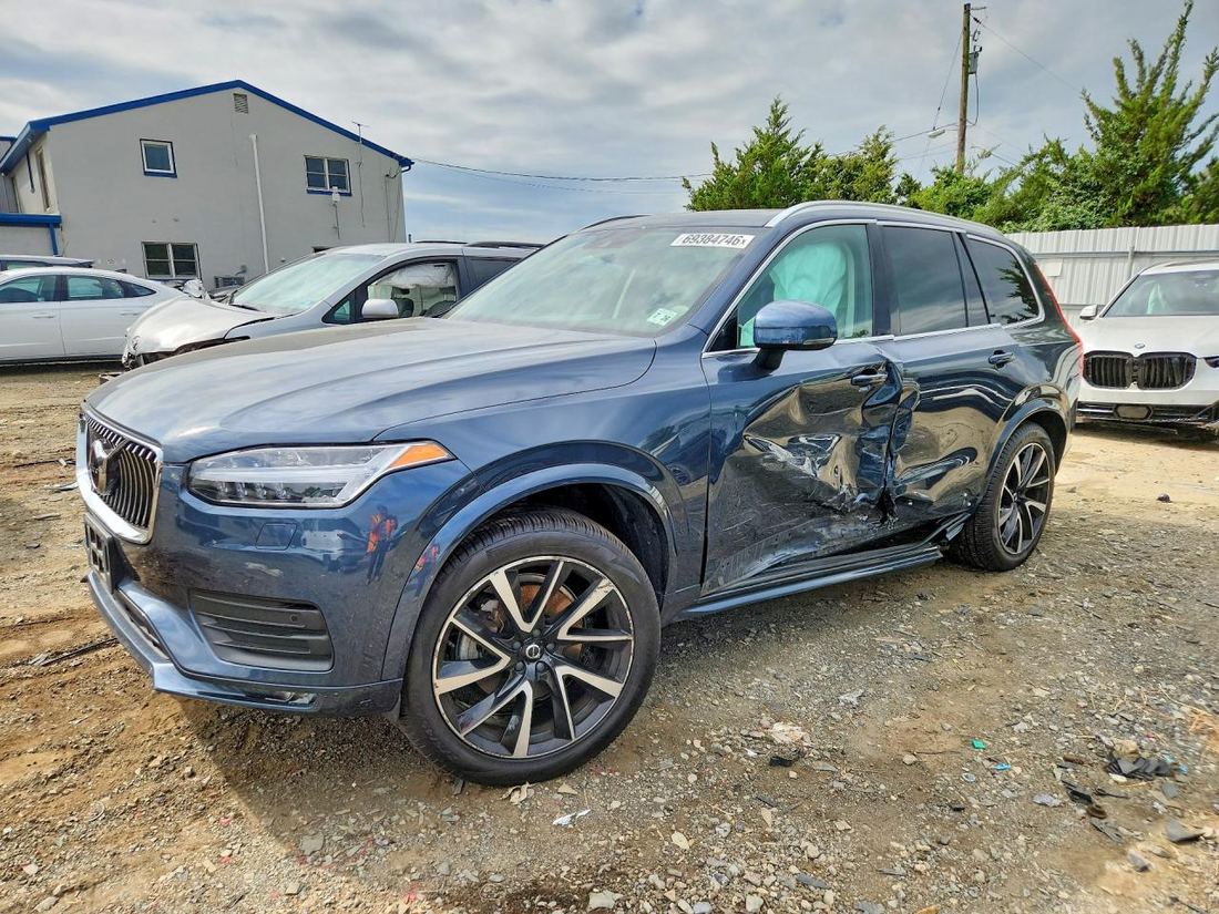 2021 VOLVO XC90