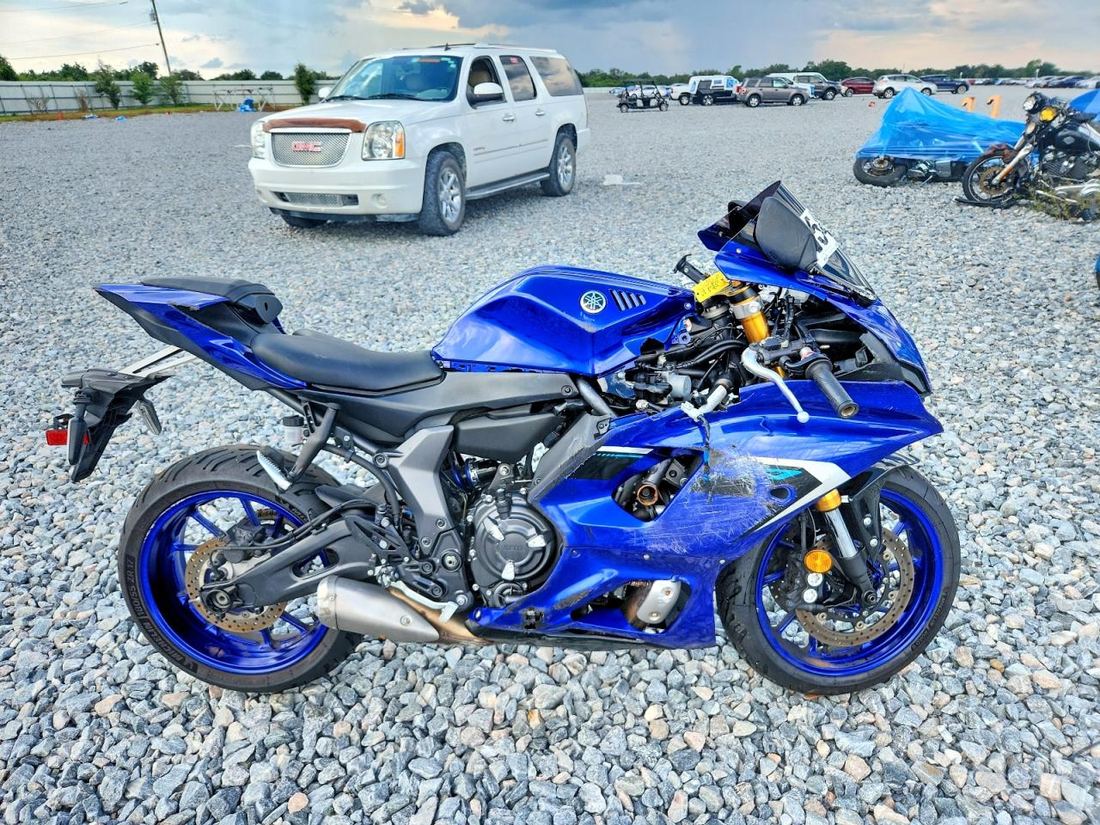 2025 YAMAHA YZFR7