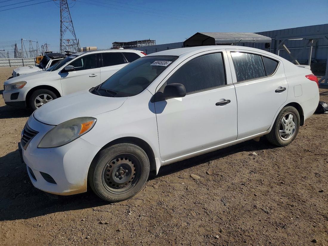 2014 NISSAN VERSA