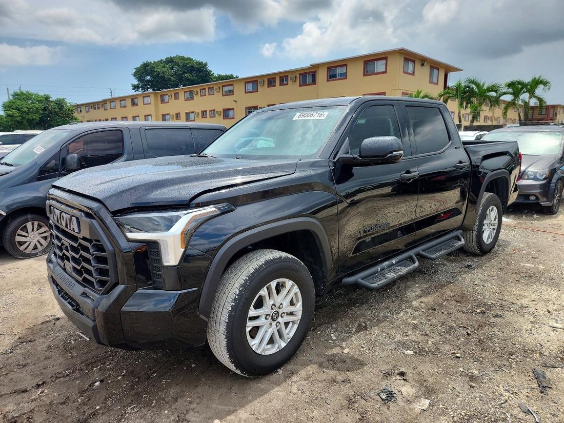2024 TOYOTA TUNDRA