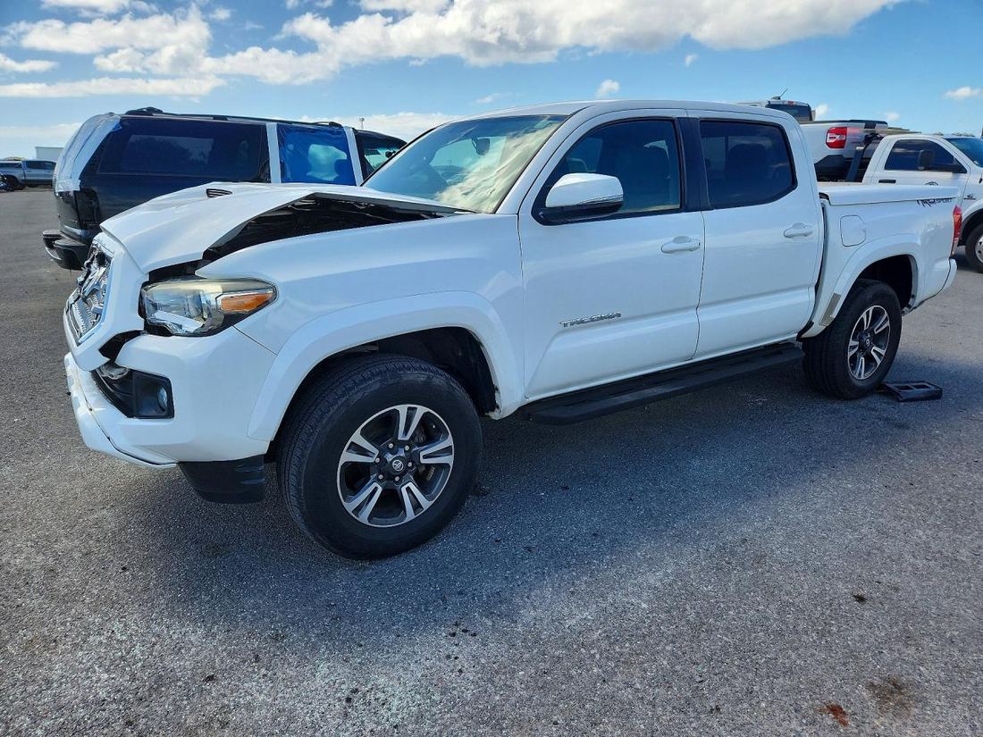 2017 TOYOTA TACOMA