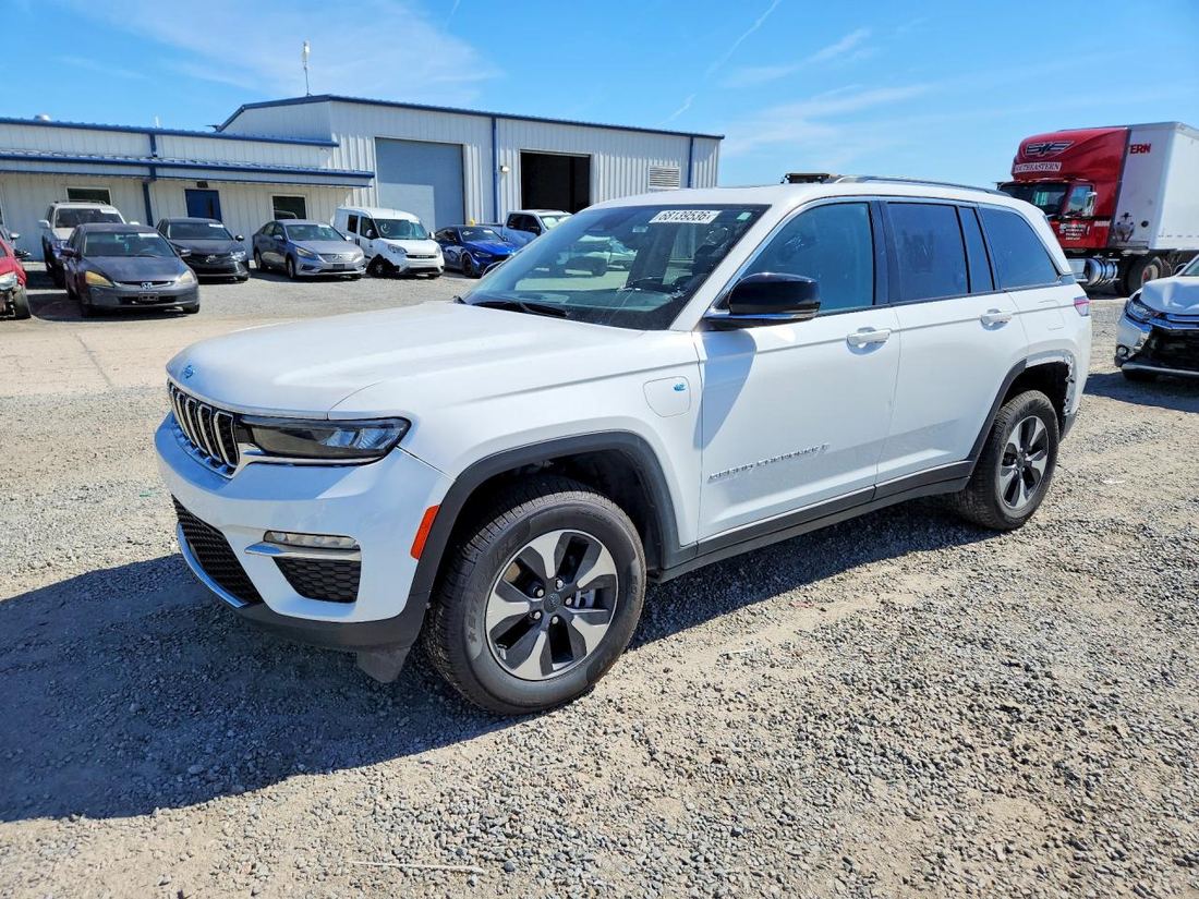 2024 JEEP GRAND CHEROKEE