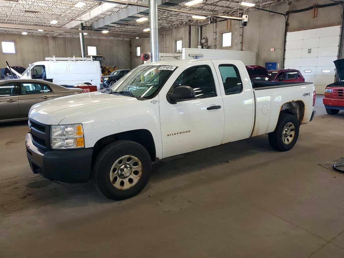 2013 CHEVROLET SILVERADO