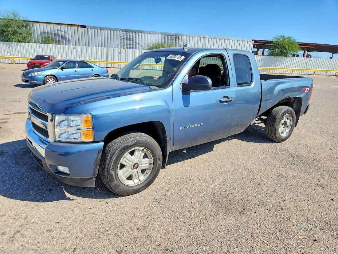 2011 CHEVROLET SILVERADO