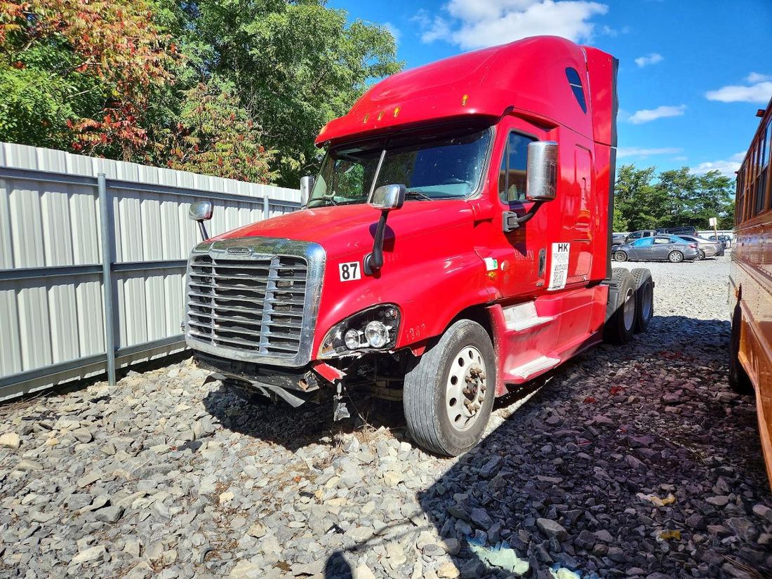 2016 FREIGHTLINER CASCADIA 125