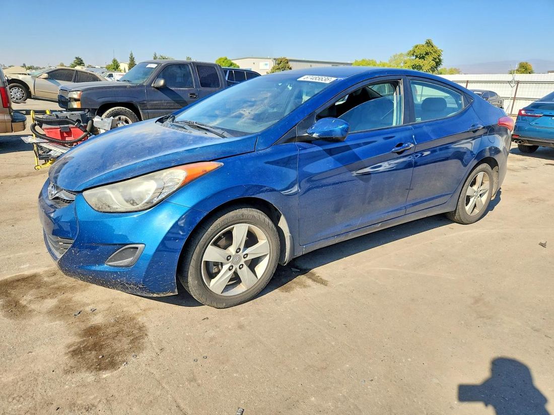 2013 HYUNDAI ELANTRA