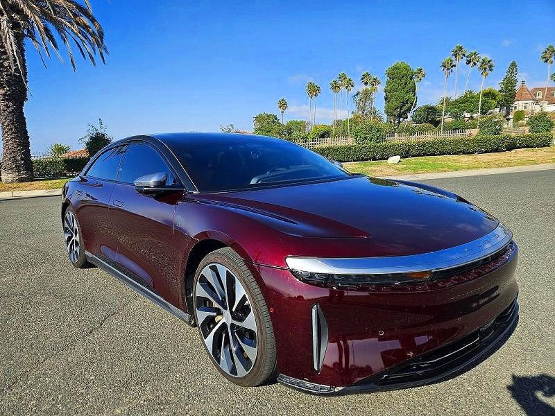 2022 LUCID MOTORS AIR