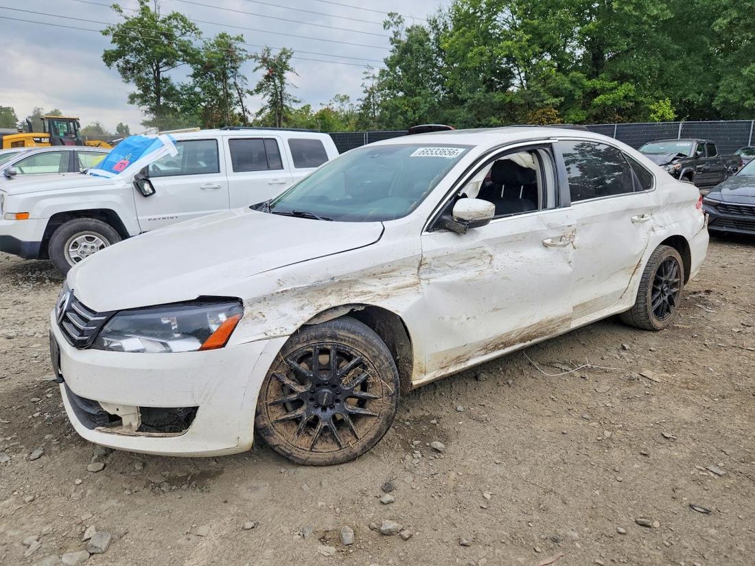 2013 VOLKSWAGEN PASSAT