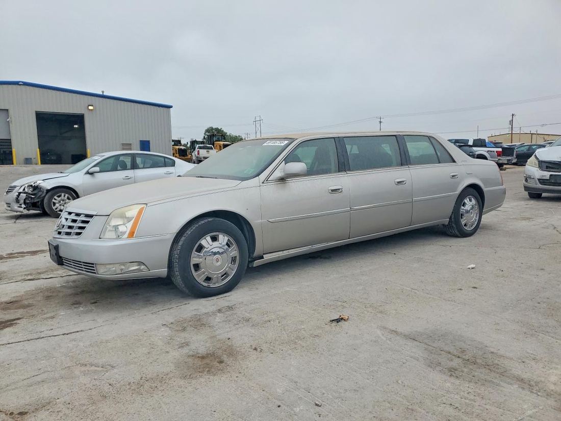 2010 CADILLAC PROFESSIONAL CHASSIS