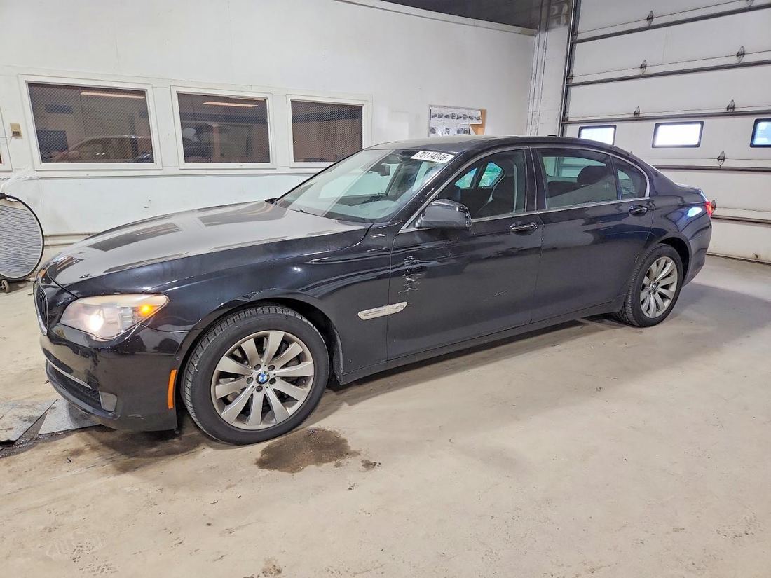 2011 BMW 750