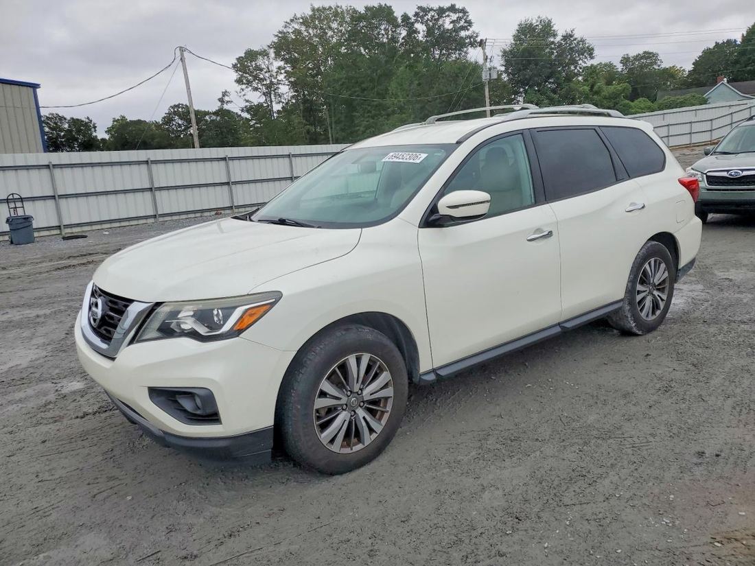 2017 NISSAN PATHFINDER