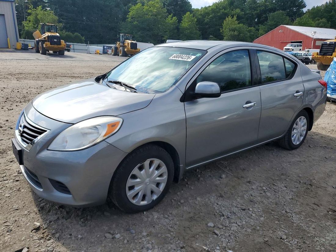 2014 NISSAN VERSA