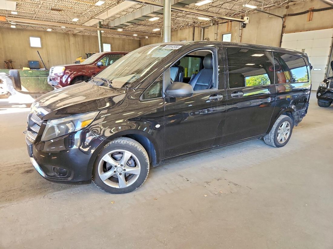 2018 MERCEDES-BENZ METRIS