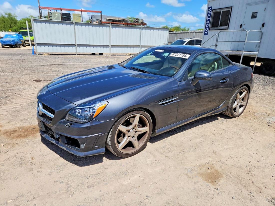 2013 MERCEDES-BENZ SLK