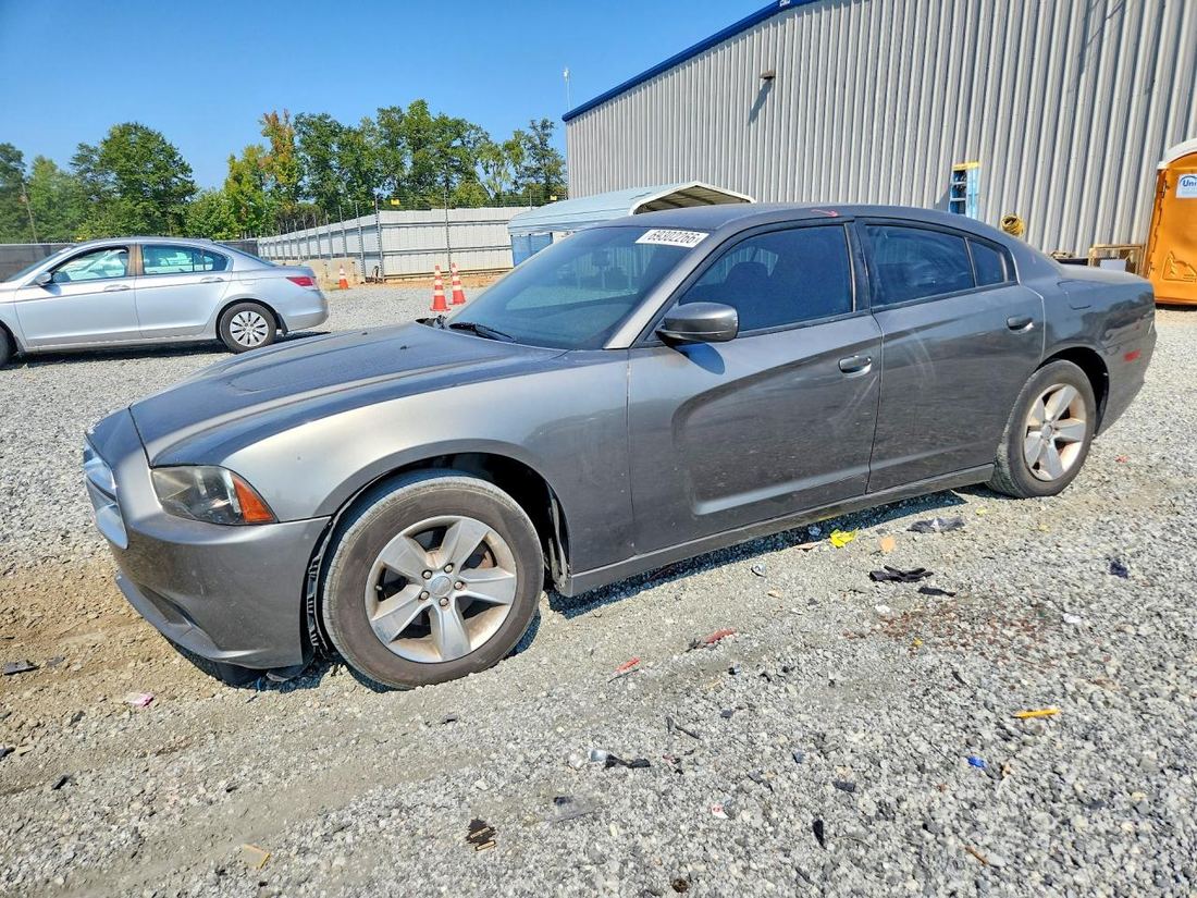 2011 DODGE CHARGER