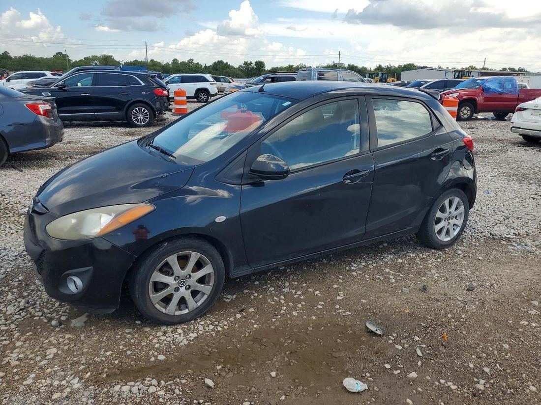 2014 MAZDA MAZDA2