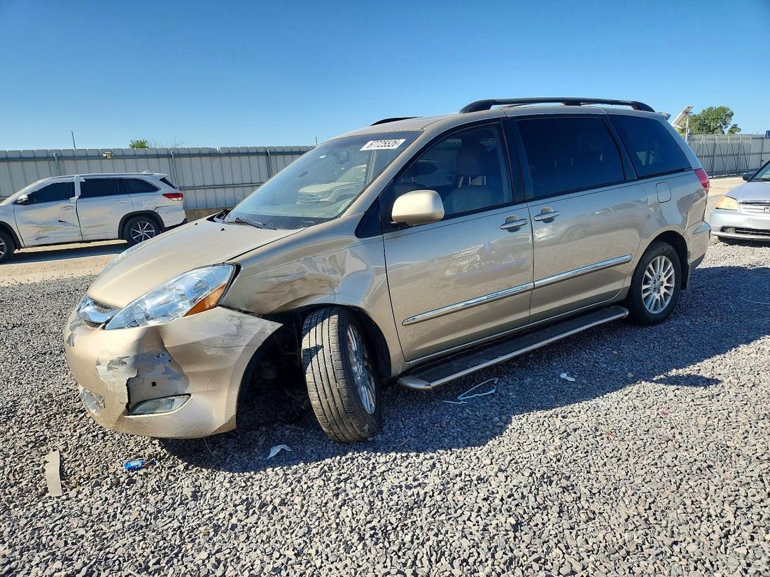 2009 TOYOTA SIENNA