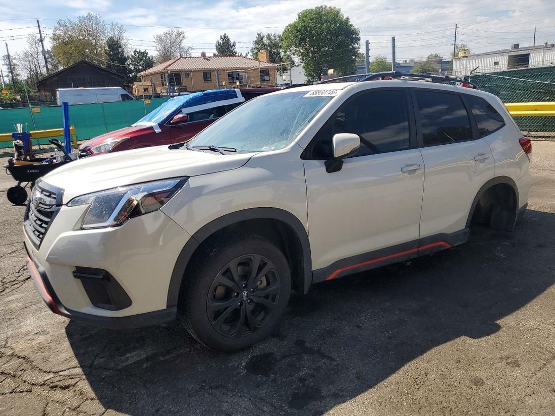 2022 SUBARU FORESTER