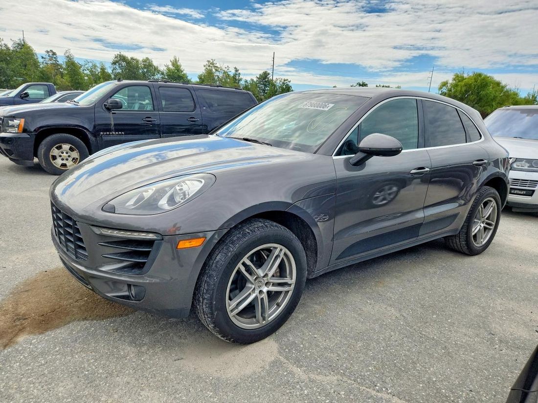 2015 PORSCHE MACAN