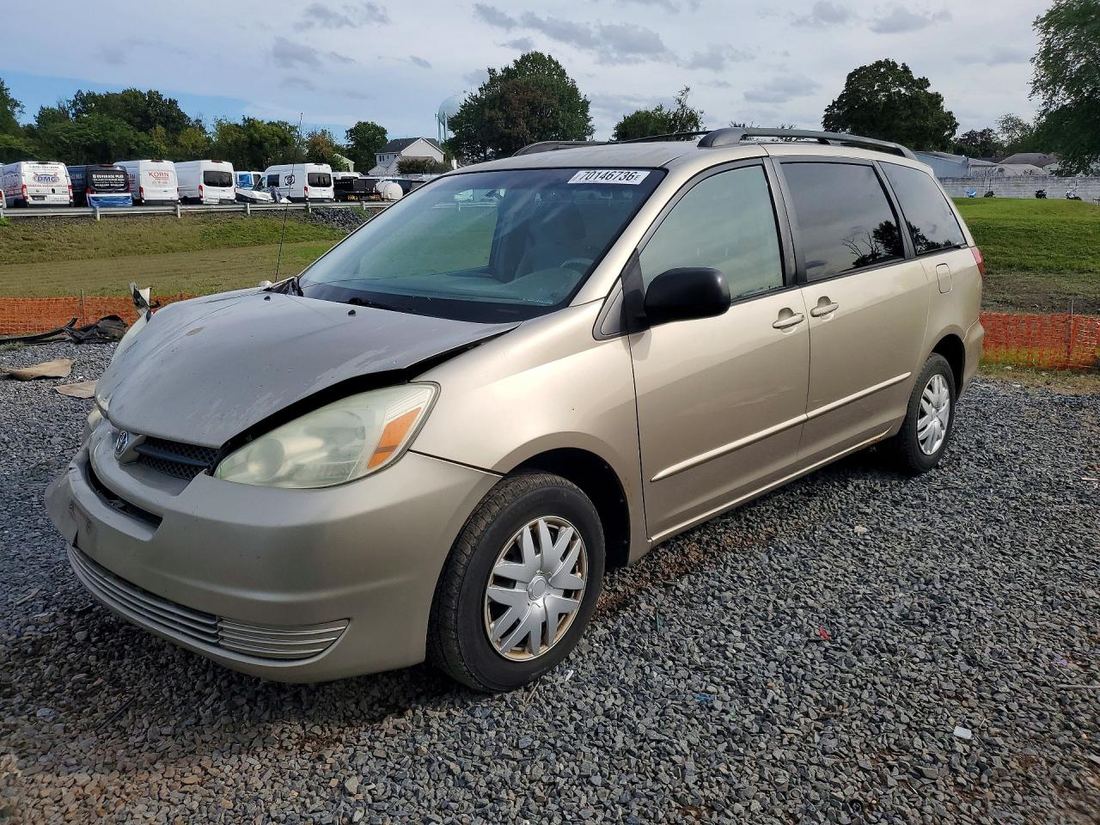 2004 TOYOTA SIENNA