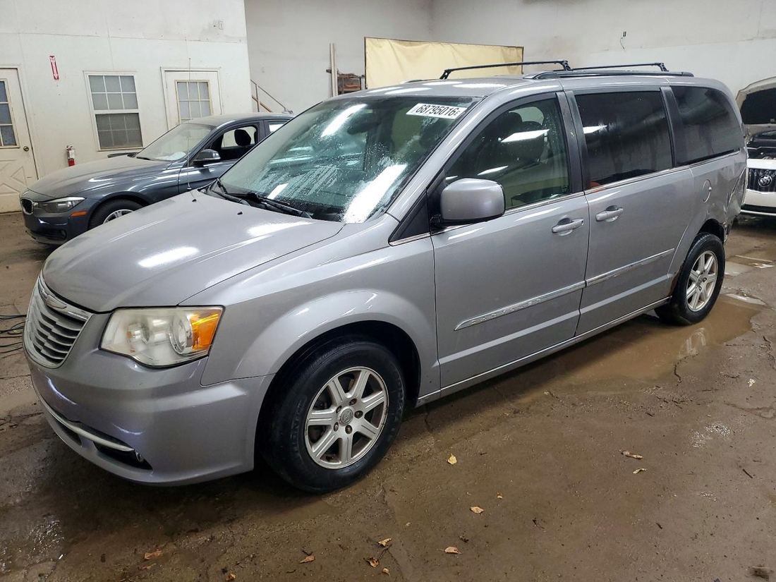 2013 CHRYSLER TOWN & COUNTRY
