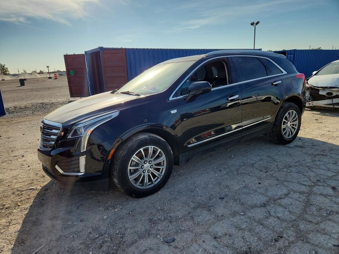 2017 CADILLAC XT5