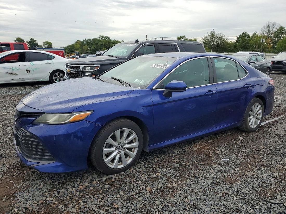 2018 TOYOTA CAMRY