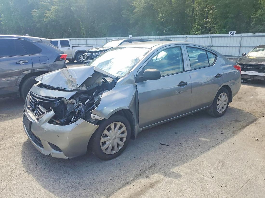 2012 NISSAN VERSA