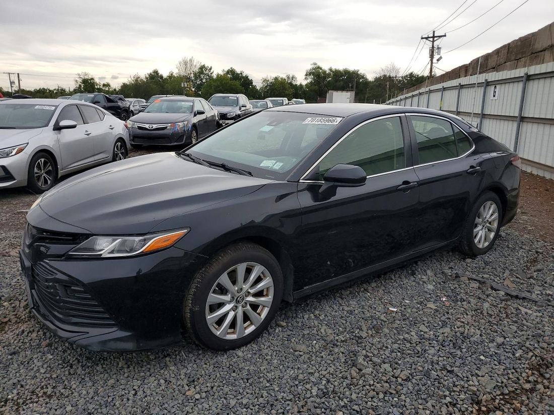 2018 TOYOTA CAMRY