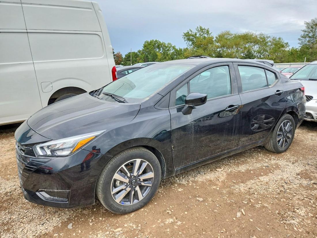 2025 NISSAN VERSA
