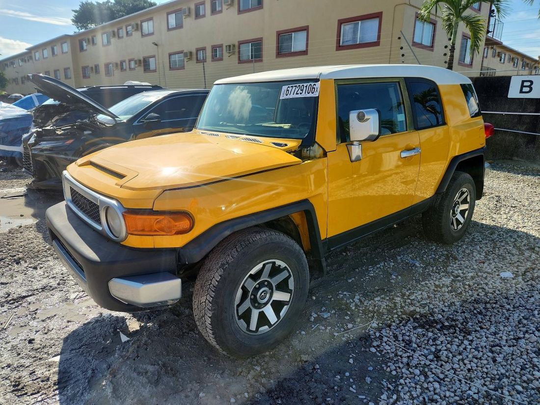 2007 TOYOTA FJ CRUISER