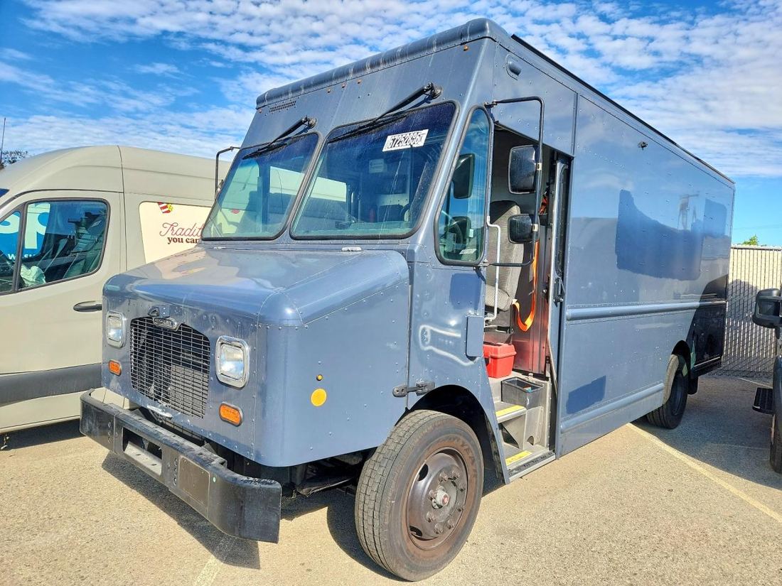 2021 FREIGHTLINER MT45 CHASSIS