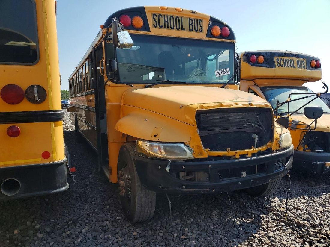 2013 IC CORPORATION 3000