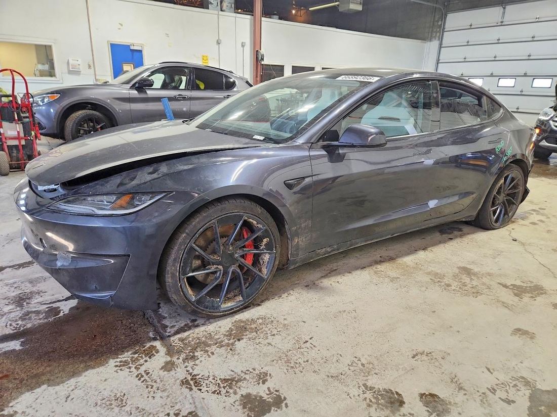 2024 TESLA MODEL 3