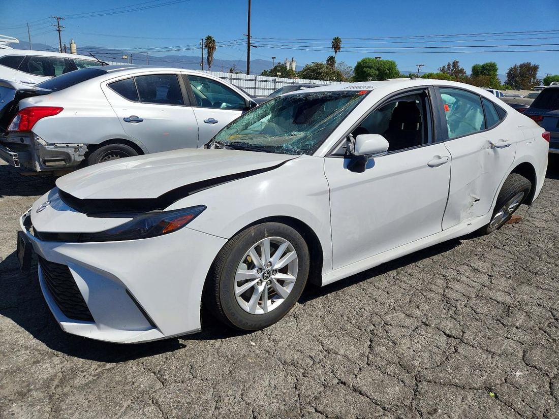 2025 TOYOTA CAMRY