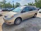2010 TOYOTA SIENNA
