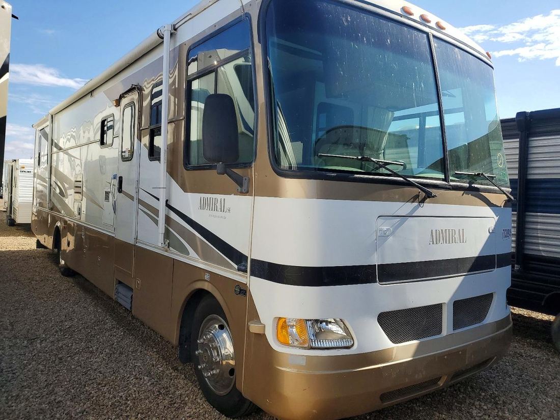 2005 WORKHORSE CUSTOM CHASSIS UNKNOWN