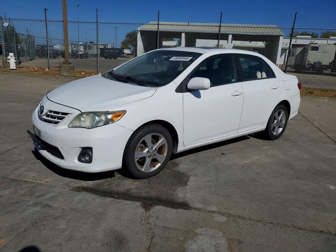 2013 TOYOTA COROLLA