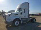 2017 PETERBILT 579