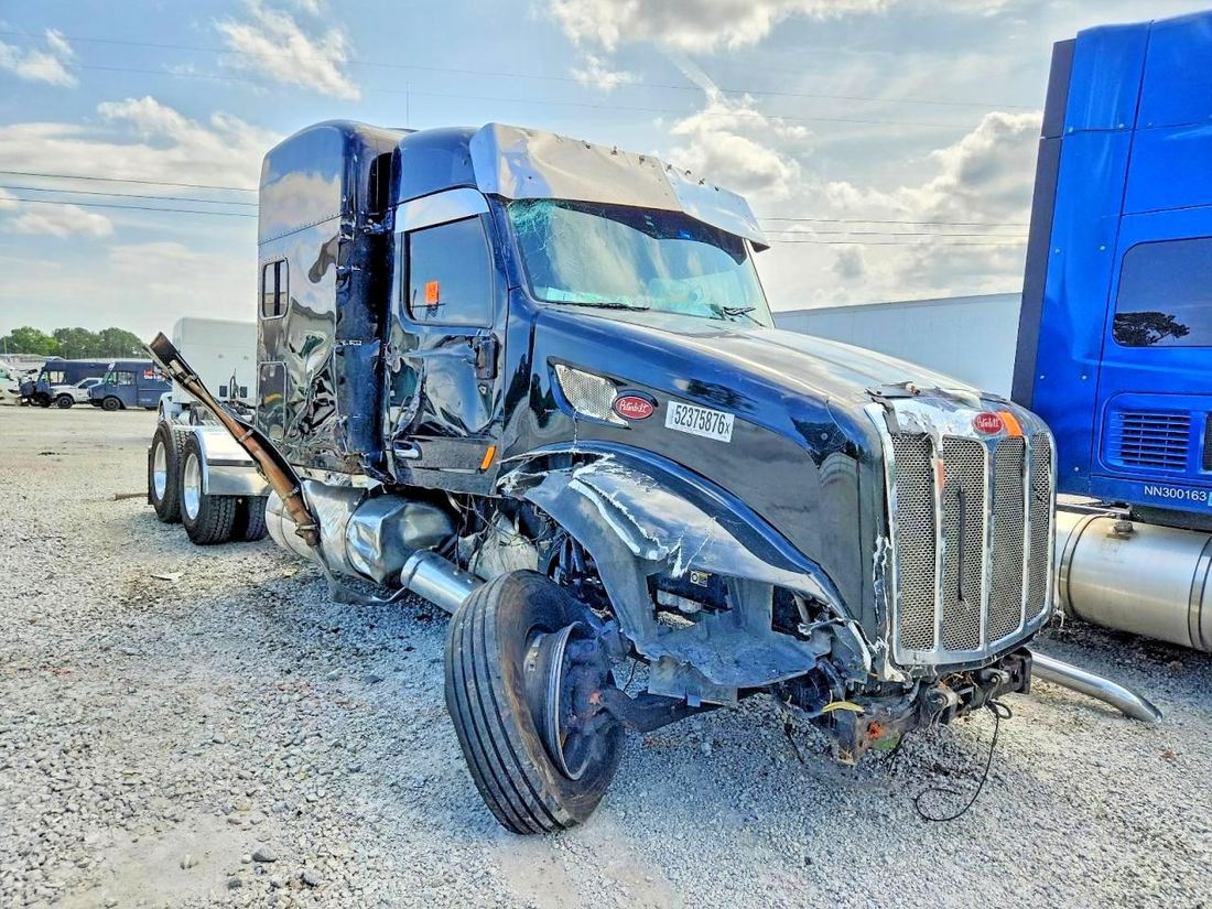 2016 PETERBILT 579