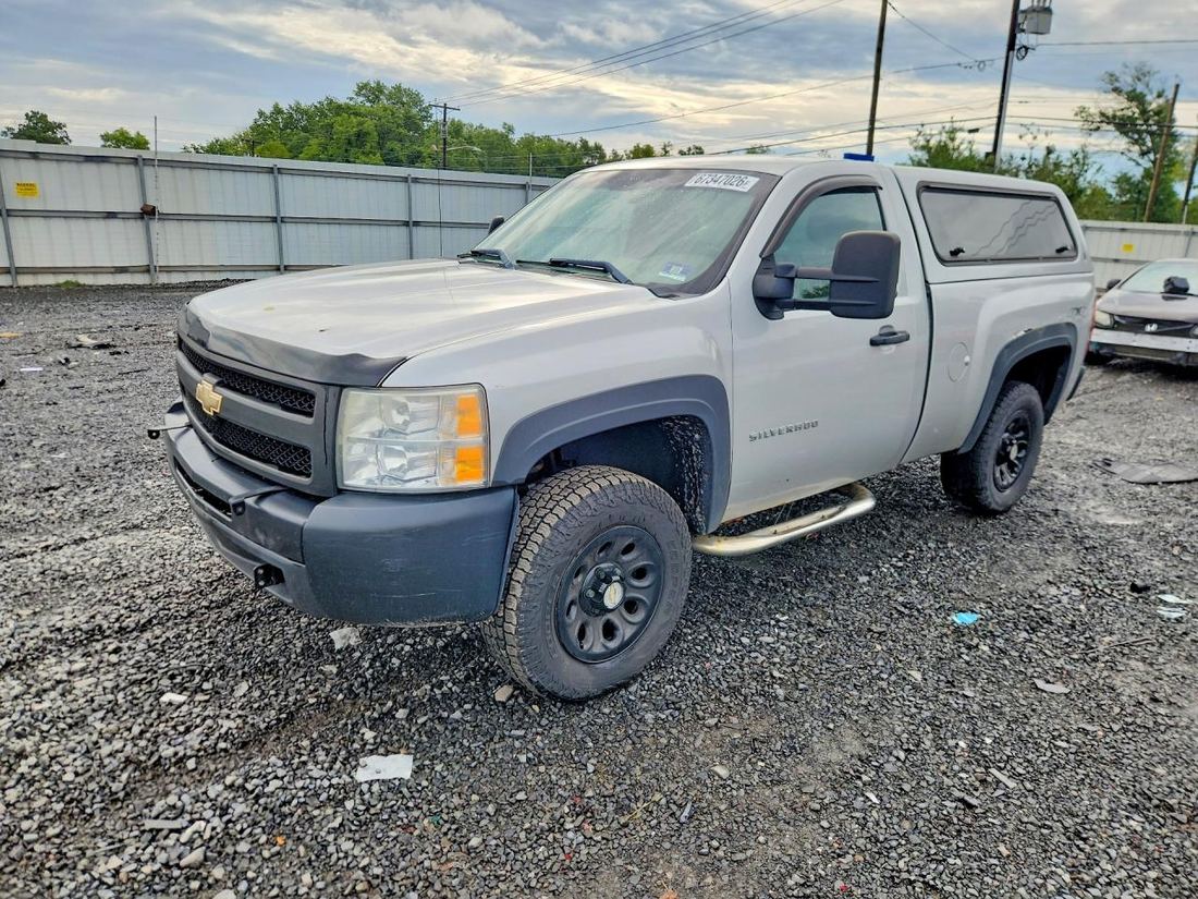 2011 CHEVROLET SILVERADO