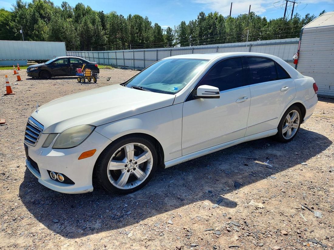 2010 MERCEDES-BENZ E