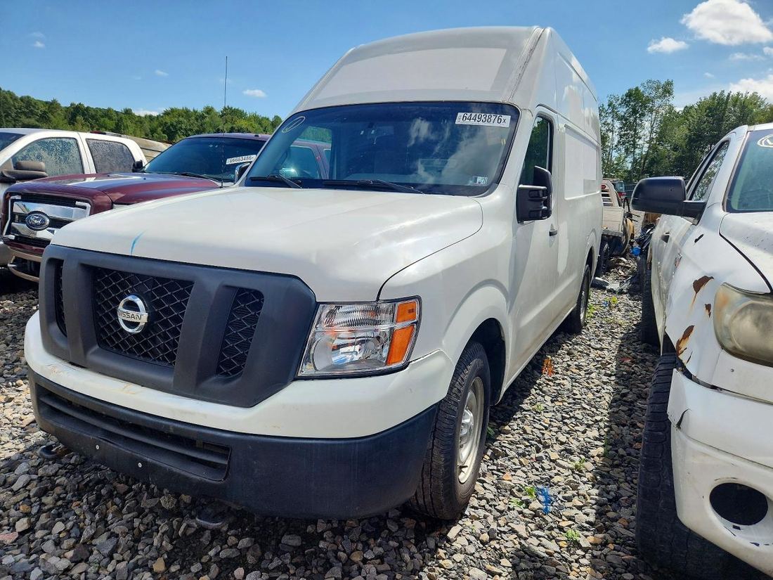 2015 NISSAN NV