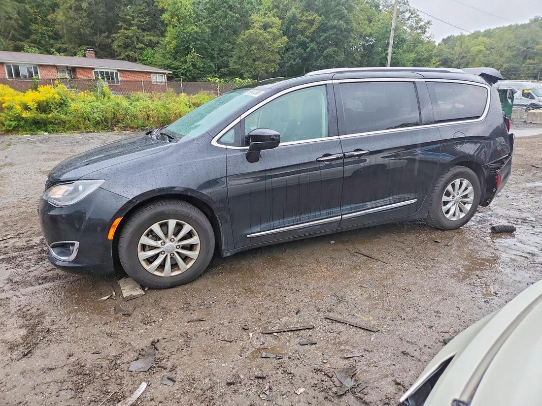 2018 CHRYSLER PACIFICA