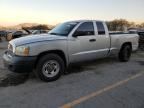 2005 DODGE DAKOTA