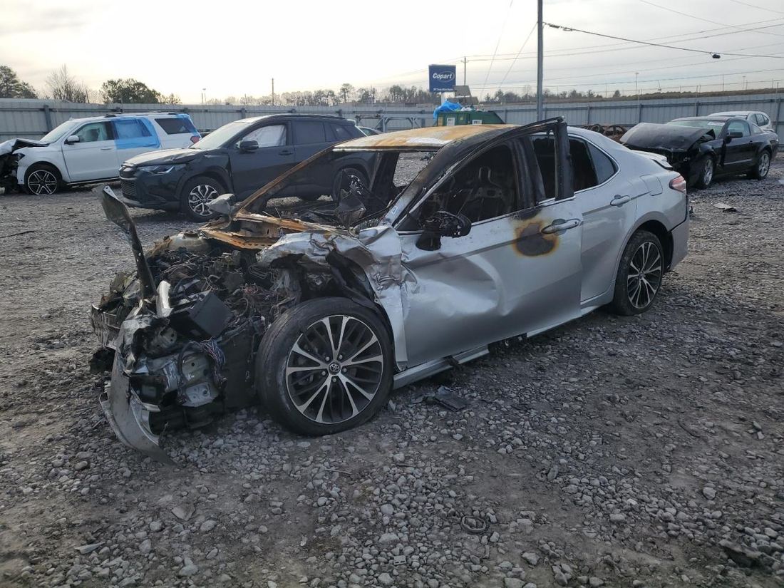 2018 TOYOTA CAMRY
