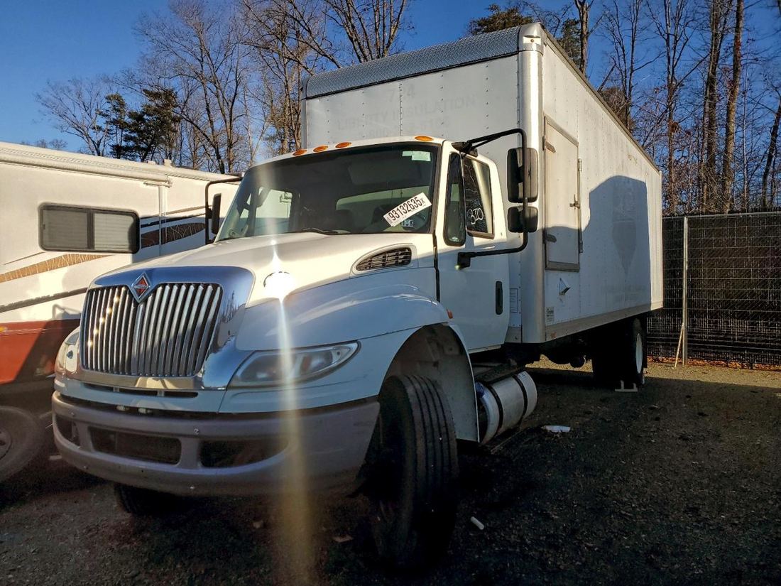 2019 INTERNATIONAL 4000