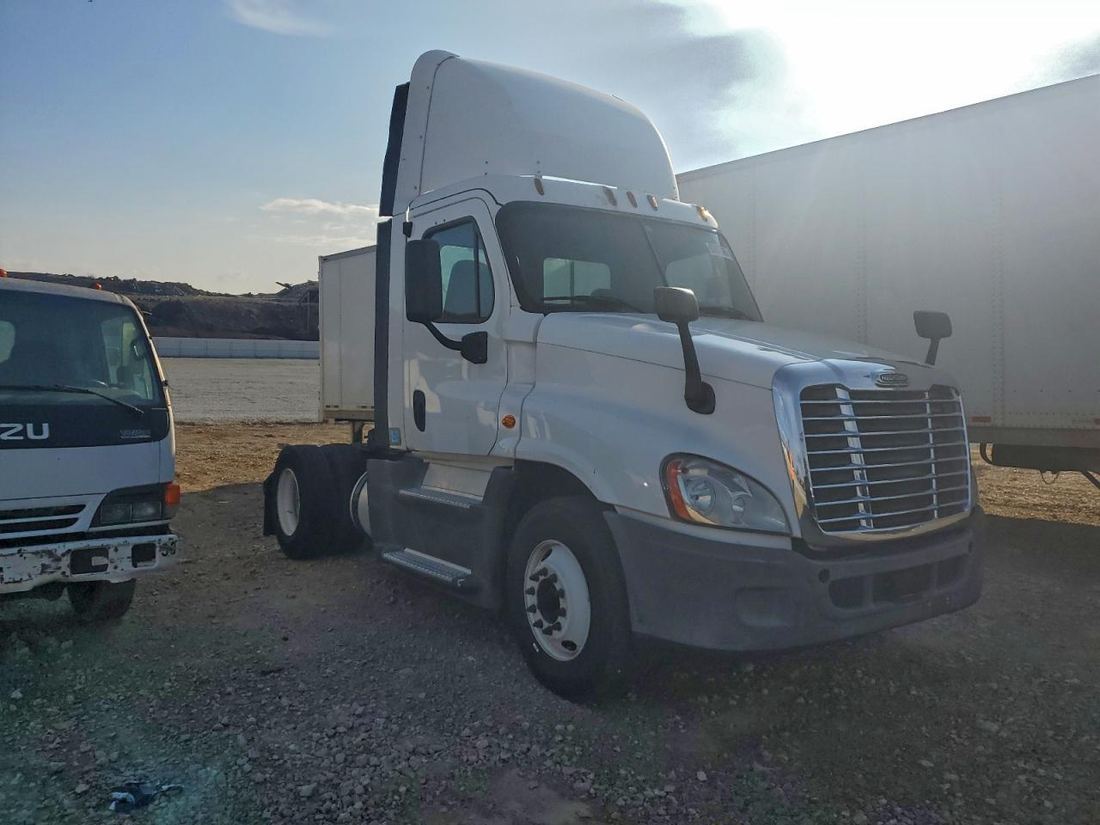 2015 FREIGHTLINER CASCADIA 125