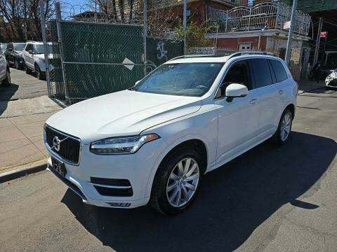 2019 Volvo Momentum
